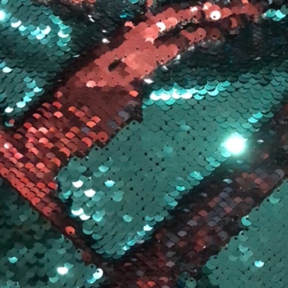 2 Sequined Color Change Throw Pillow Cases NWOTS - Picture 9 of 11